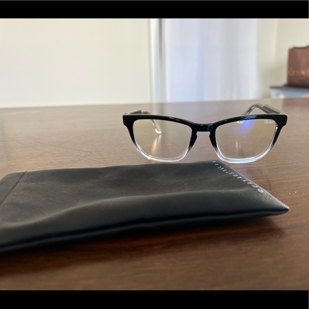 Quay Australia blue light glasses